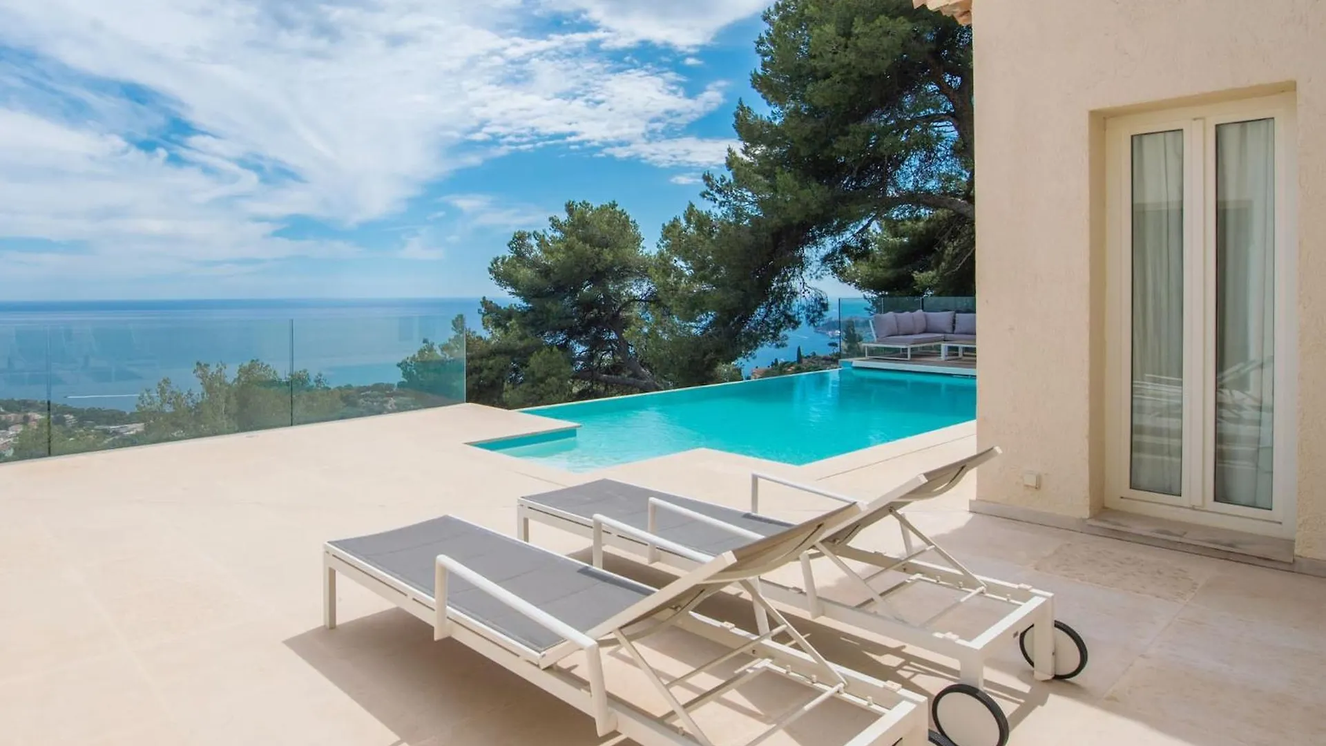 L Oasis Moderne Piscine Vue Mer Rocabruna
